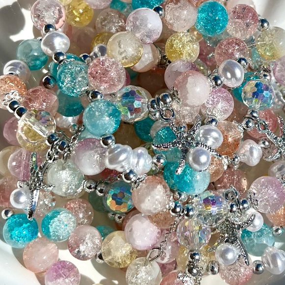 Artisan Jewelry - Coastal Glass Beaded Bracelet With Starfish Charm NWOT